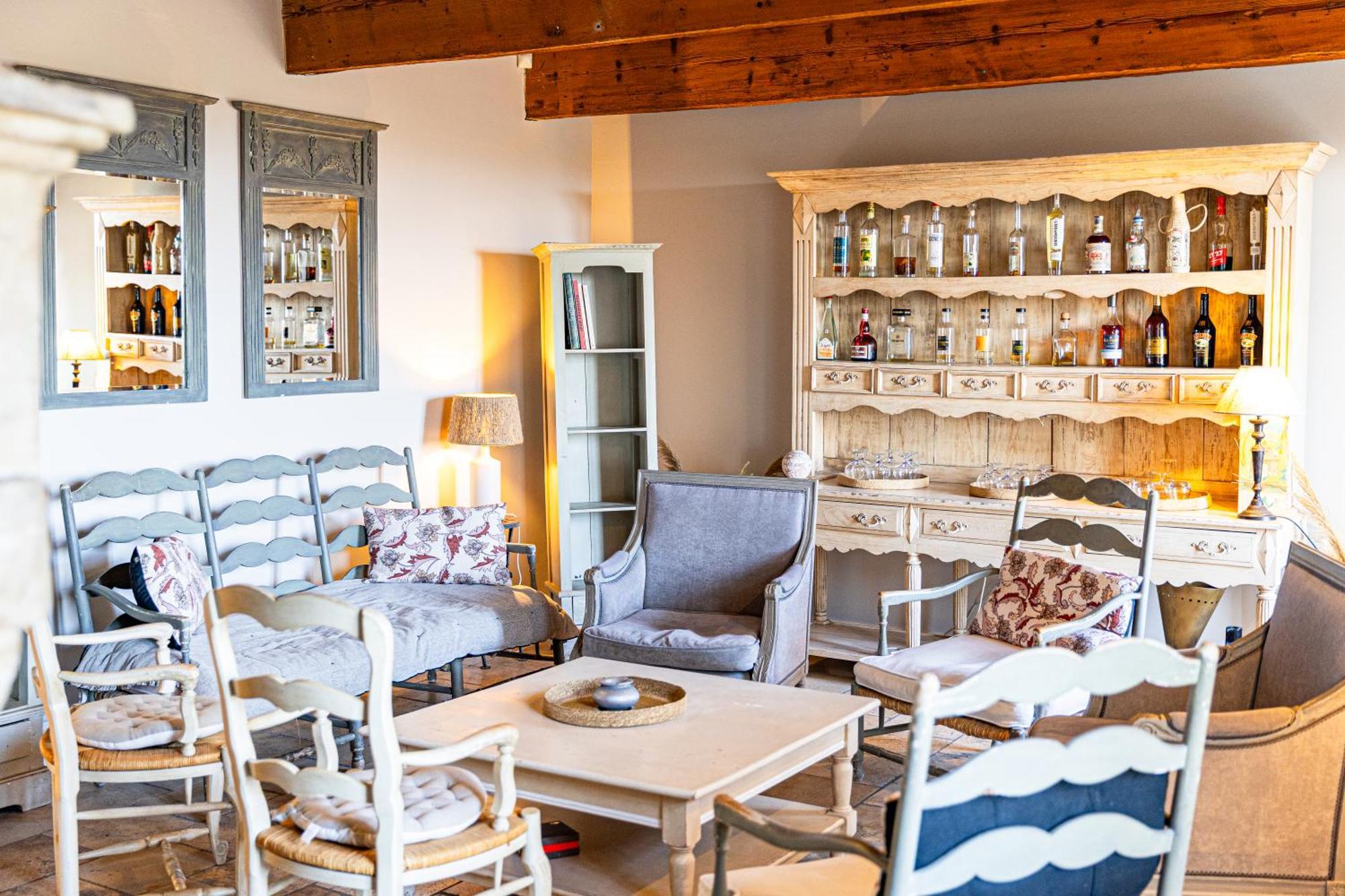 Maison Bournissac Noves Екстериор снимка